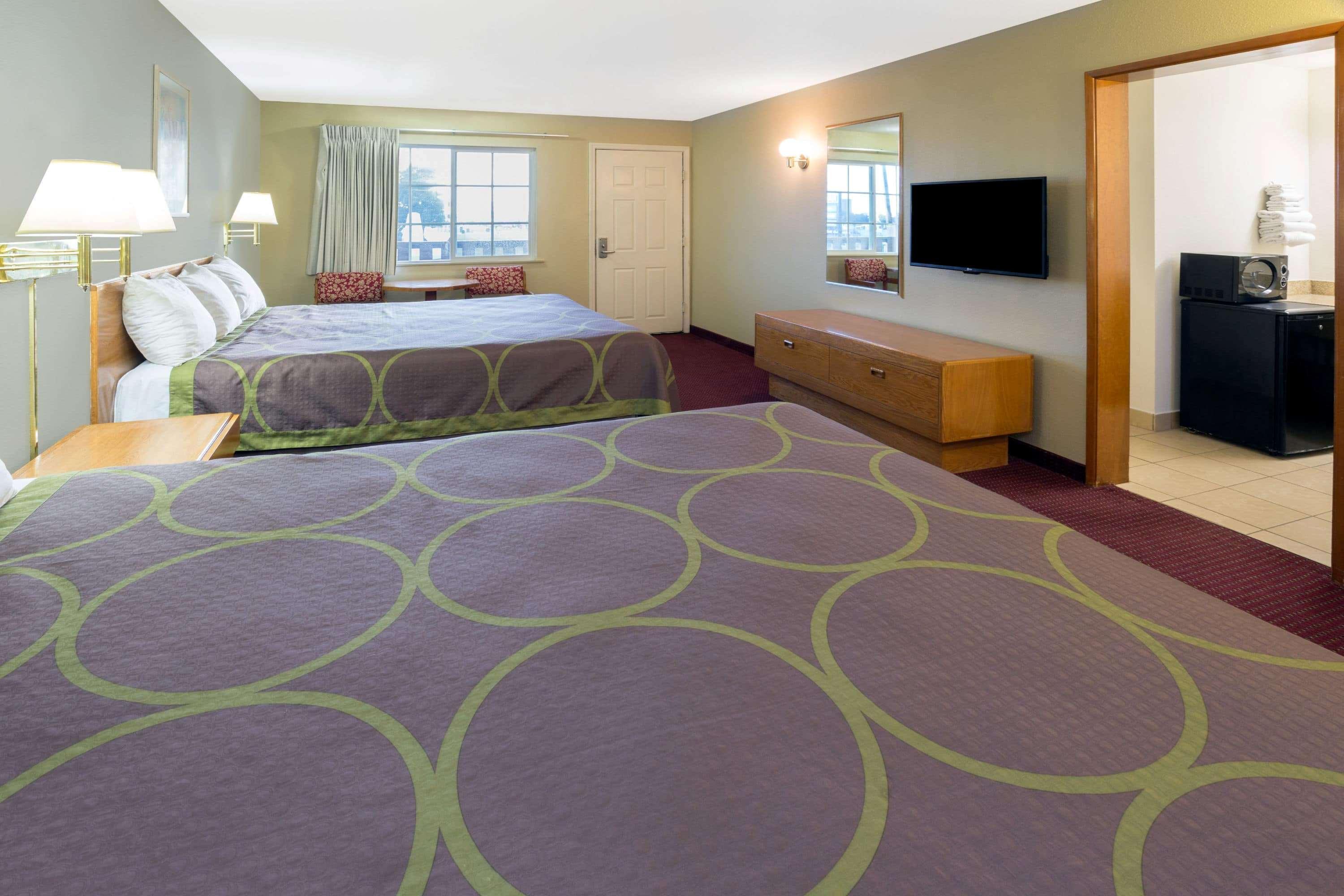 Super 8 By Wyndham Crescent City Luaran gambar