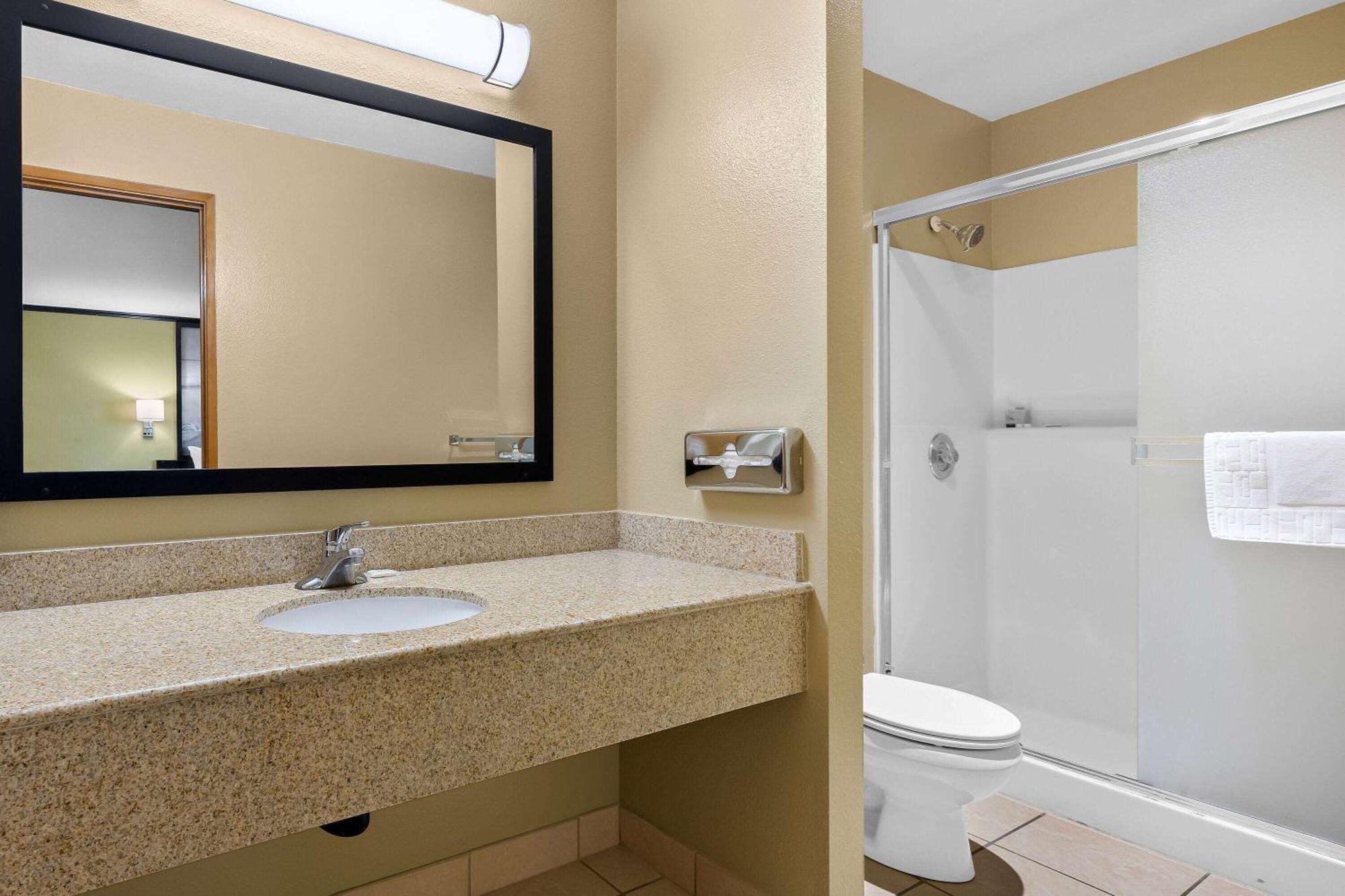 Super 8 By Wyndham Crescent City Luaran gambar