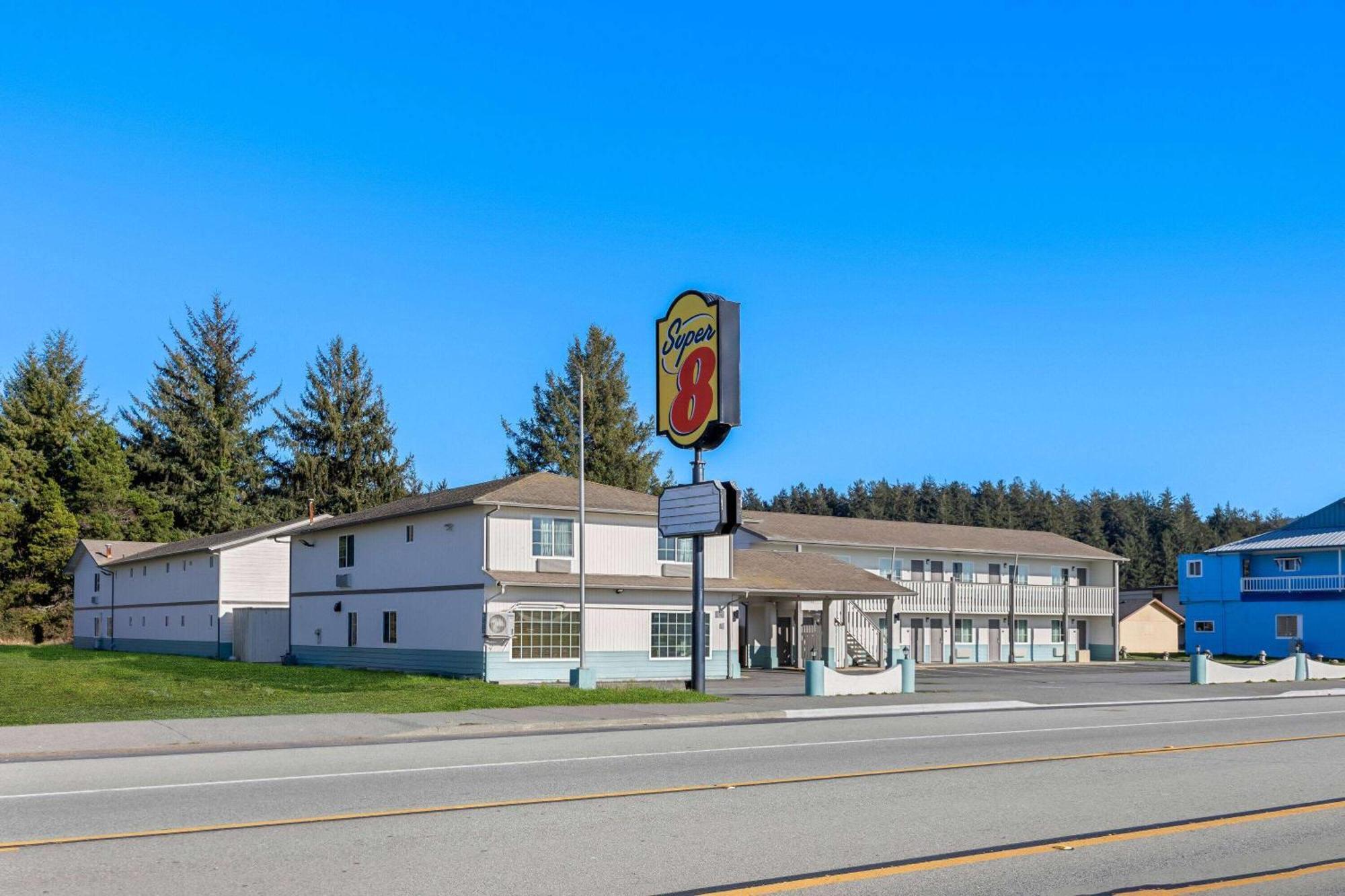 Super 8 By Wyndham Crescent City Luaran gambar