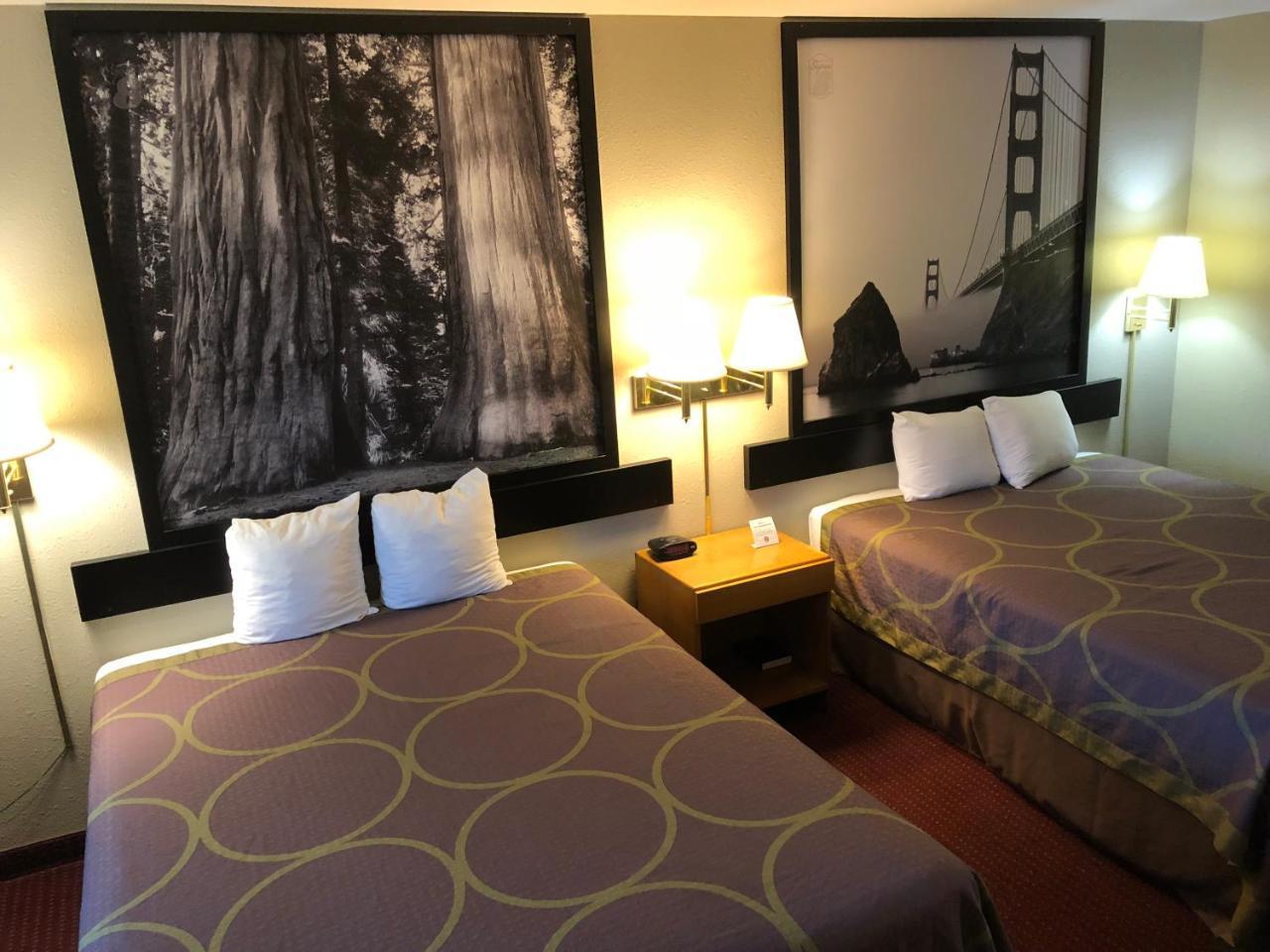 Super 8 By Wyndham Crescent City Luaran gambar