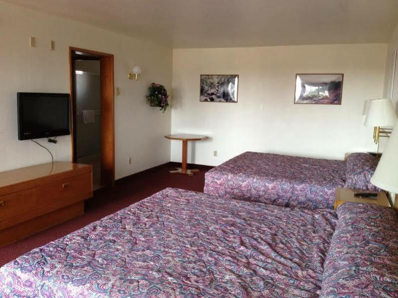 Super 8 By Wyndham Crescent City Luaran gambar